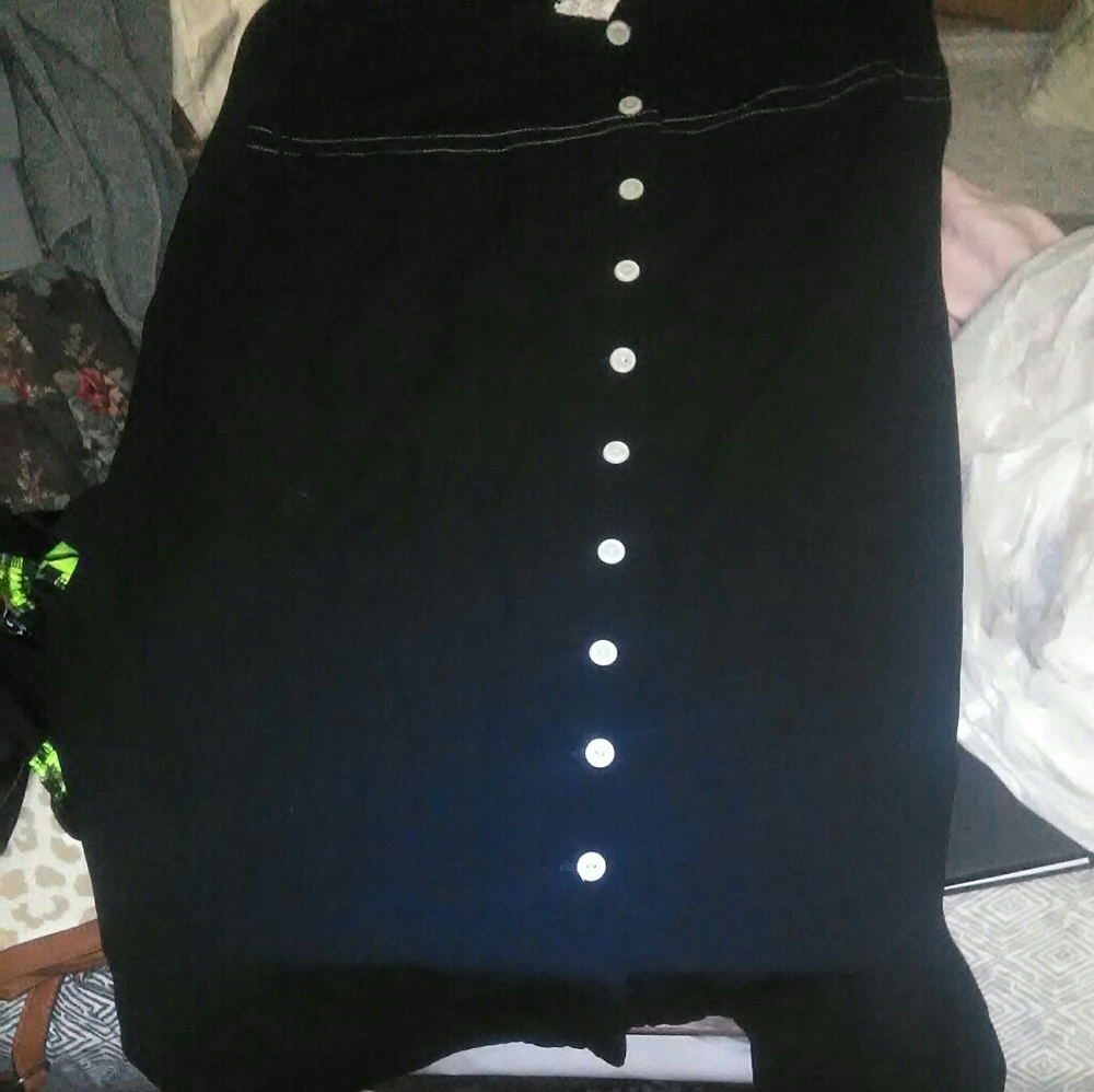 Black skirt